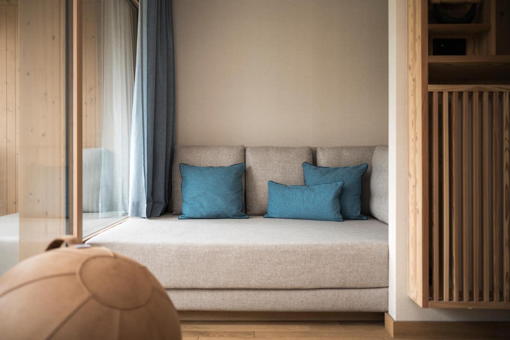 Hotel Falkensteiner Kronplatz - The Leading Of The World (adults Only) Riscone